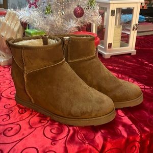 Dunes Chestnut Suede Like Wedge Boots